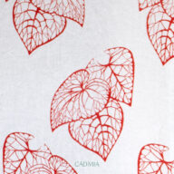 Alternative view of Mantel Nerve Rojo 2,40 x 1,40 m.