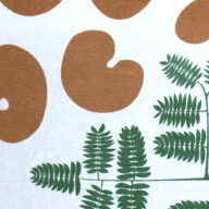 Alternative view of Mantel Pacará Mocha & Blanco 2,40 x 1,40 m.